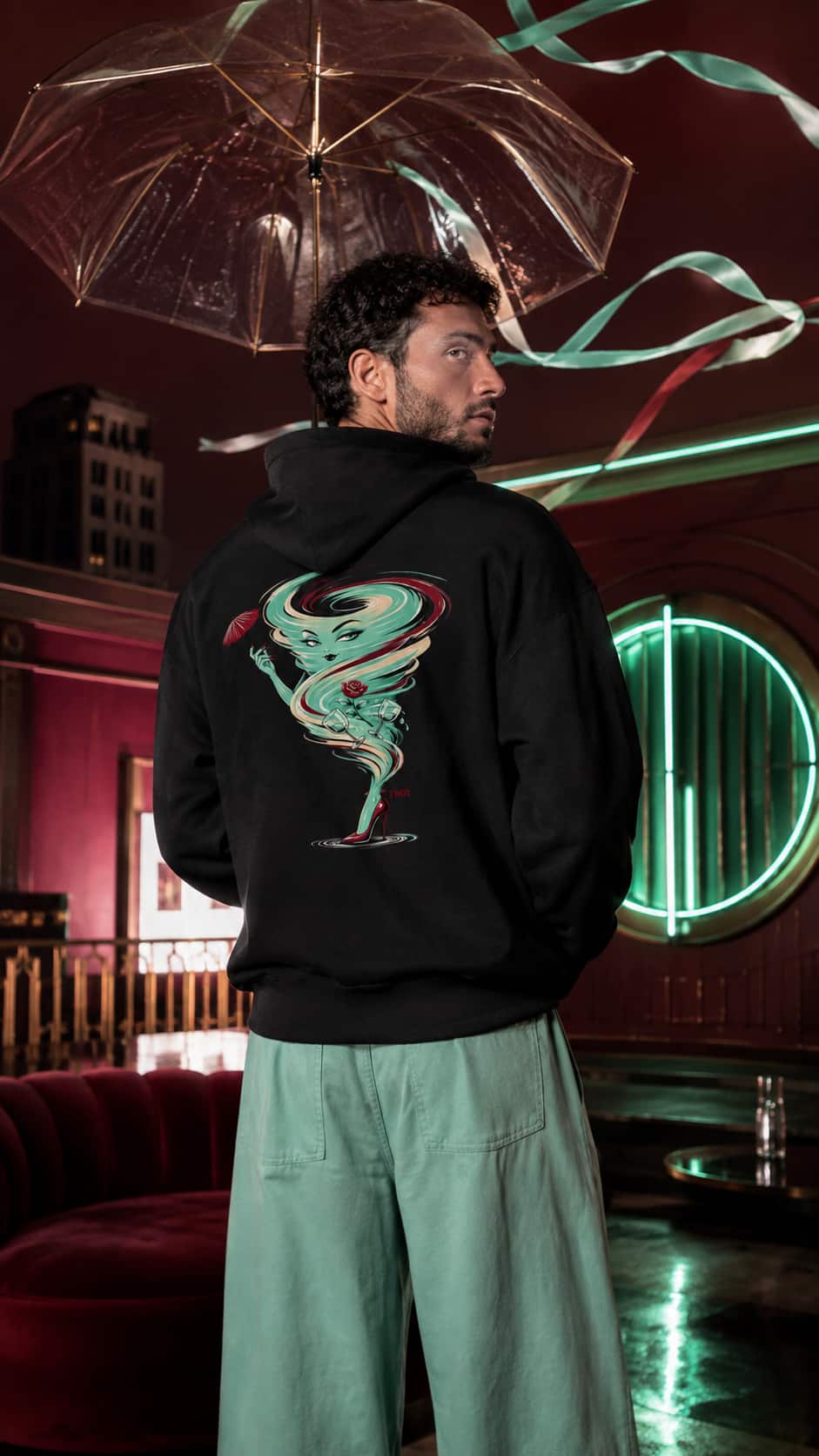 Cita meteorológica — Sudadera 2 TMR · Cita meteorológica — Sudadera de TMR by Tamar Melián en una escena editorial