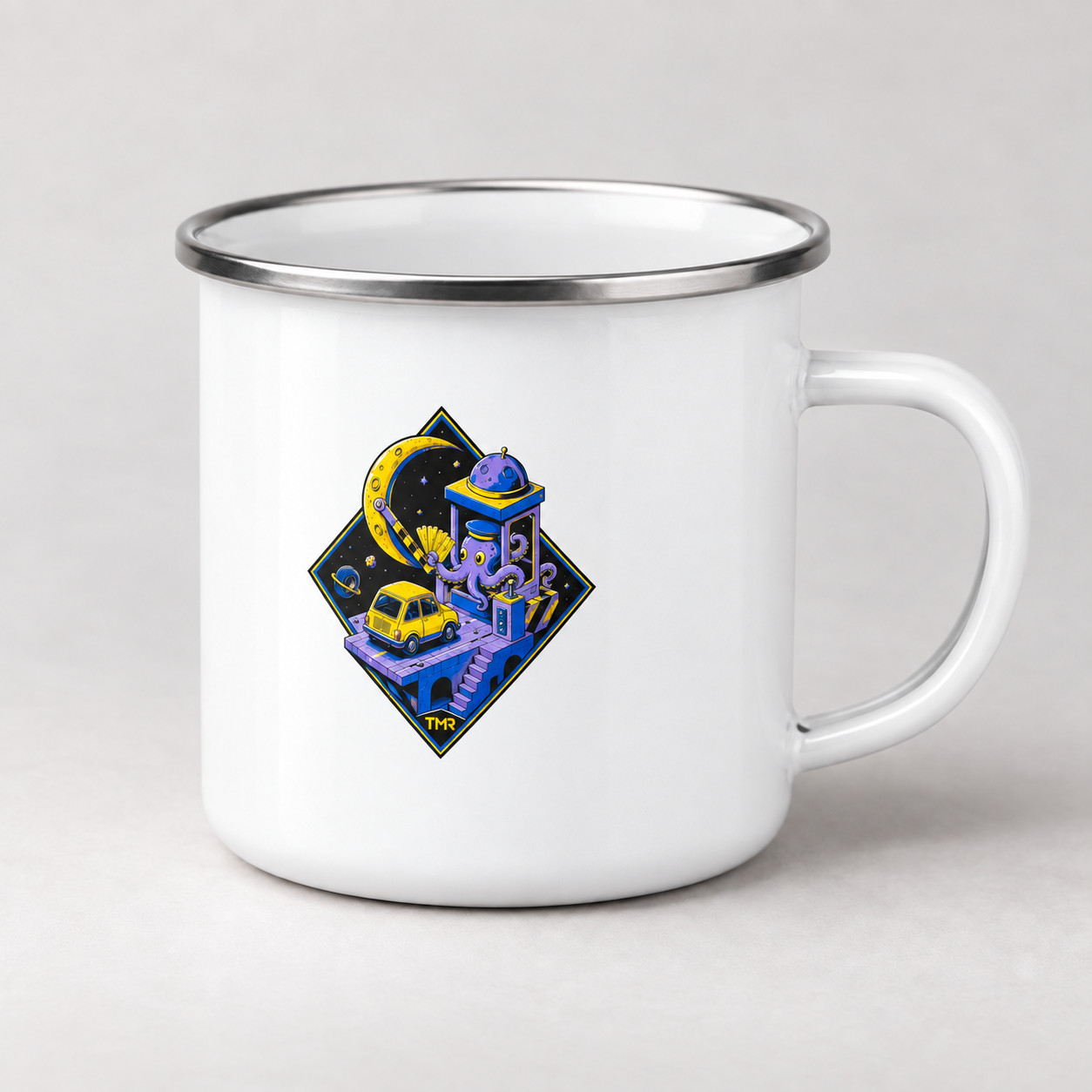 Peaje lunar — Taza esmaltada 12 oz 1 Taza esmaltada blanca Peaje lunar de TMR, vista de catálogo con rombo negro ilustrado, borde metálico y asa a la derecha