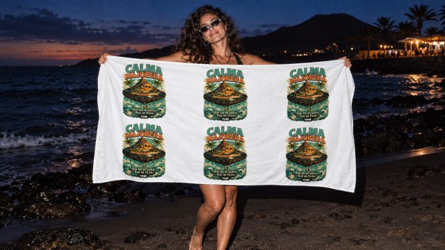 TMR · Calma Antigravedad — Toalla de playa 76 × 152 cm